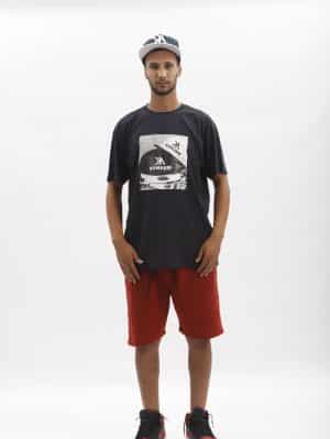 blck graphic tee