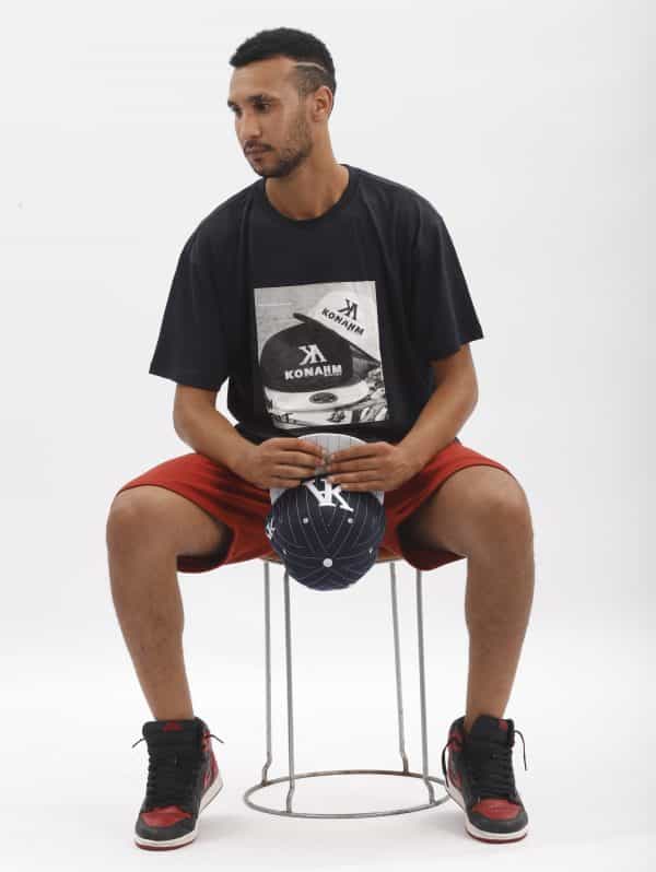 black graphic t shirt